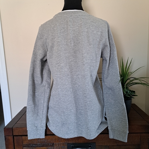 Holiday Gnome Sweatshirt Grey Fleece Lined Women's Small Cozy Festive Crew - Picture 4 of 13